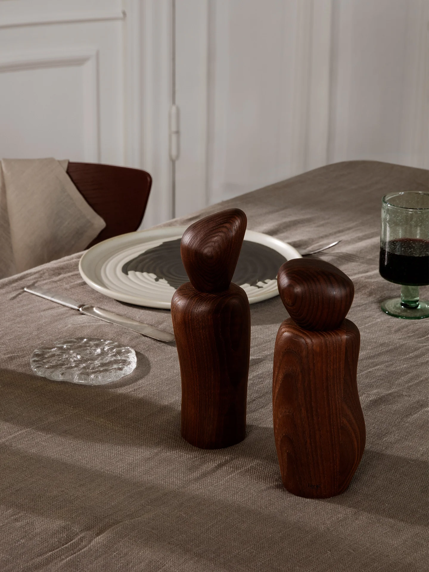 Cairn Grinder - Dark Brown - Image 2