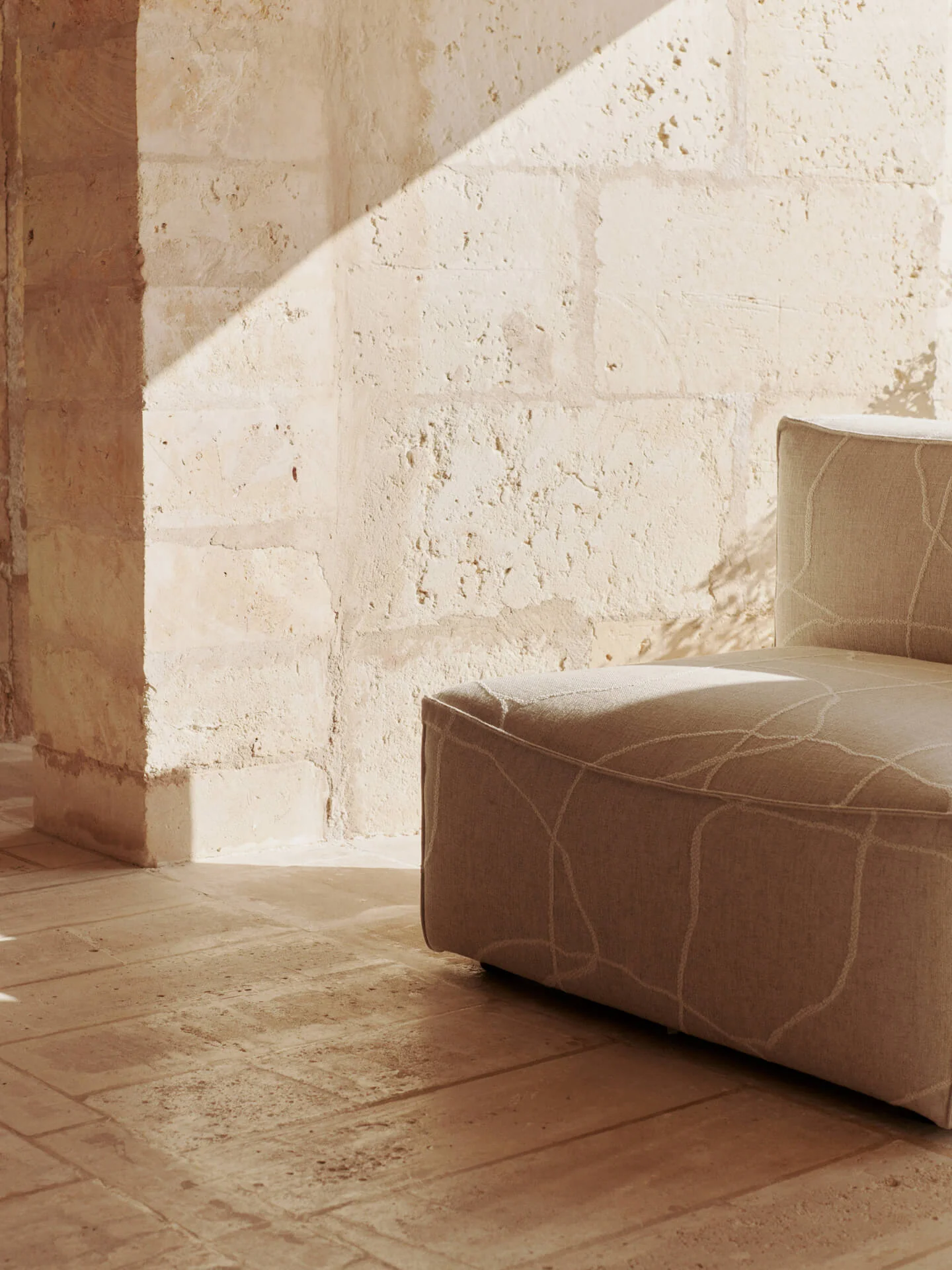 Catena Sofa Center S100 - Can Lis - Sand/Off-White - US - Image 5