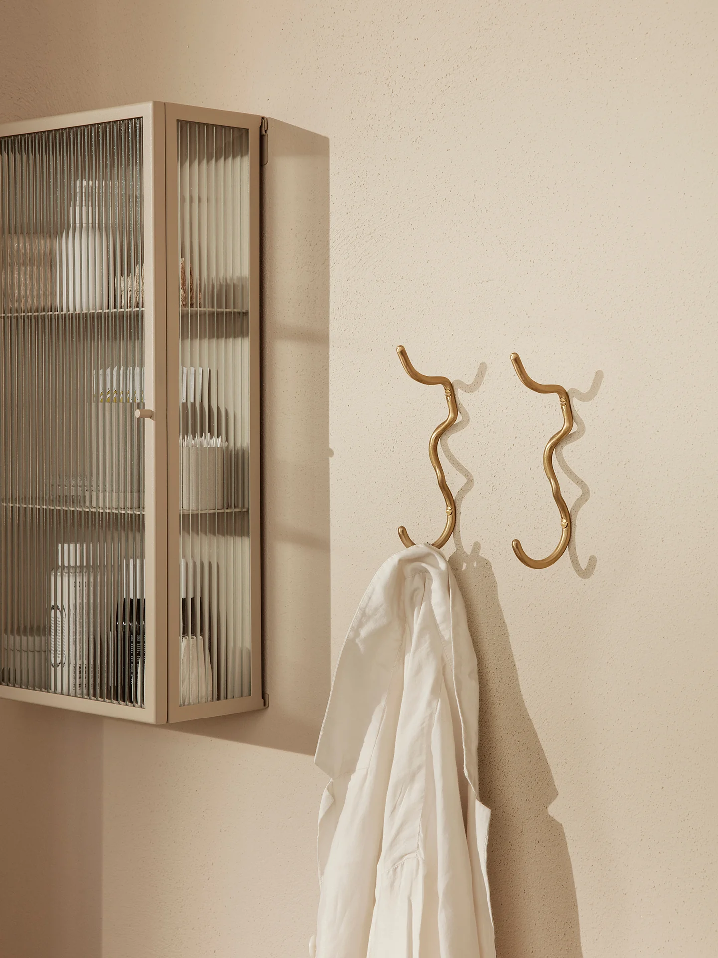 Curvature Hook - Brass - Image 2