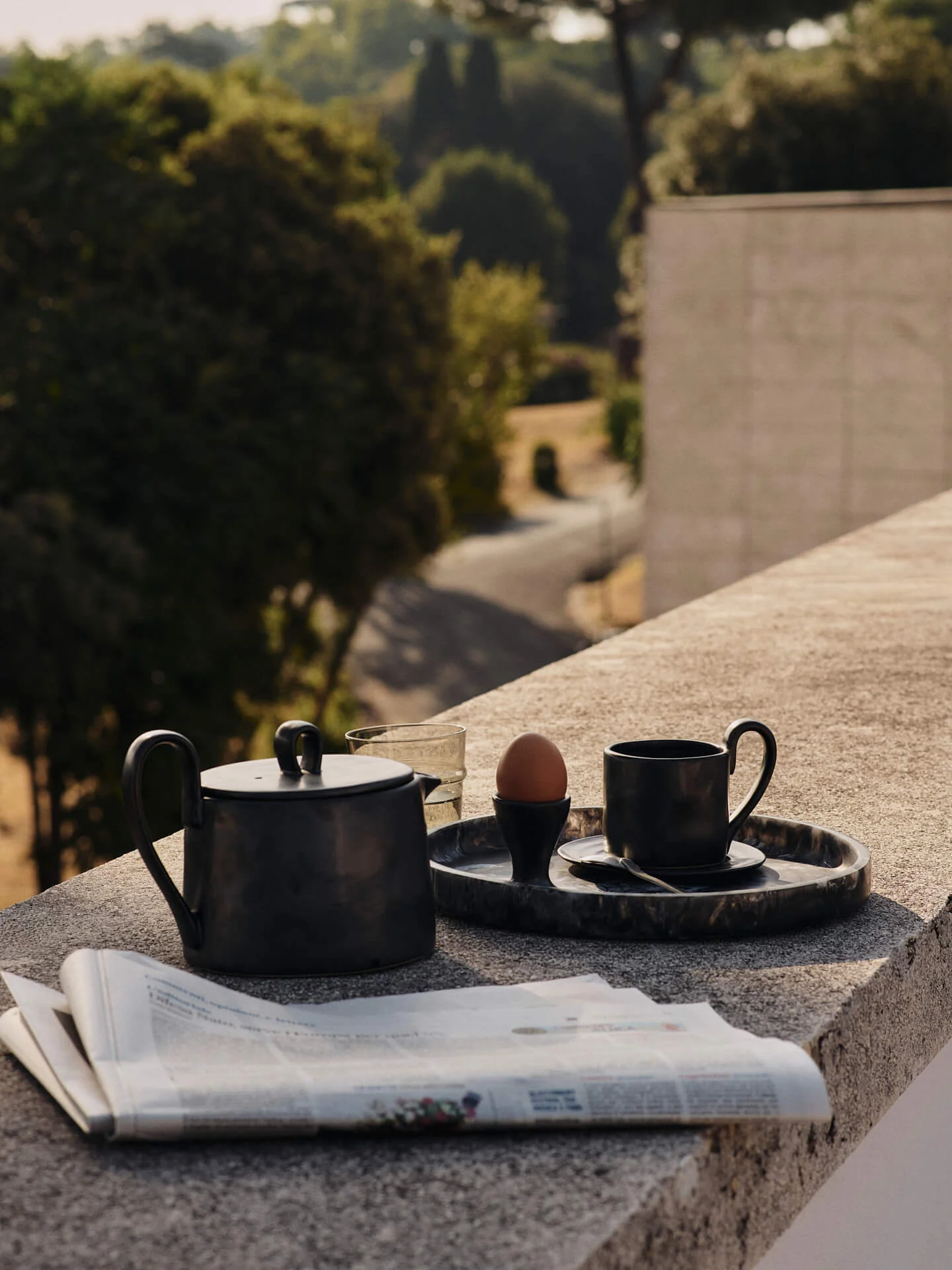 Flow Teapot - Black - Image 3