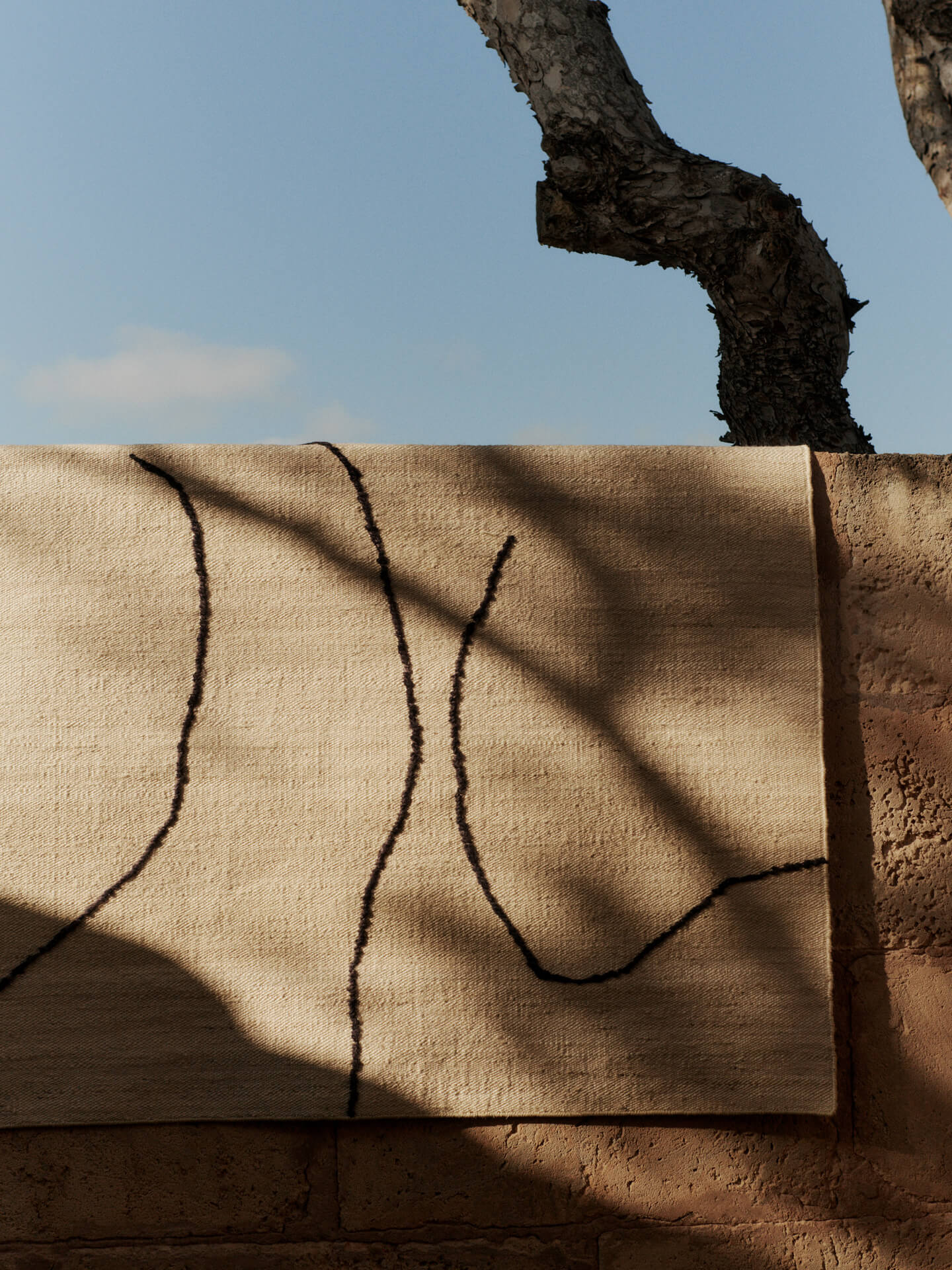 Gesso Jute Rug - Off-White/Dark Fig - Image 3