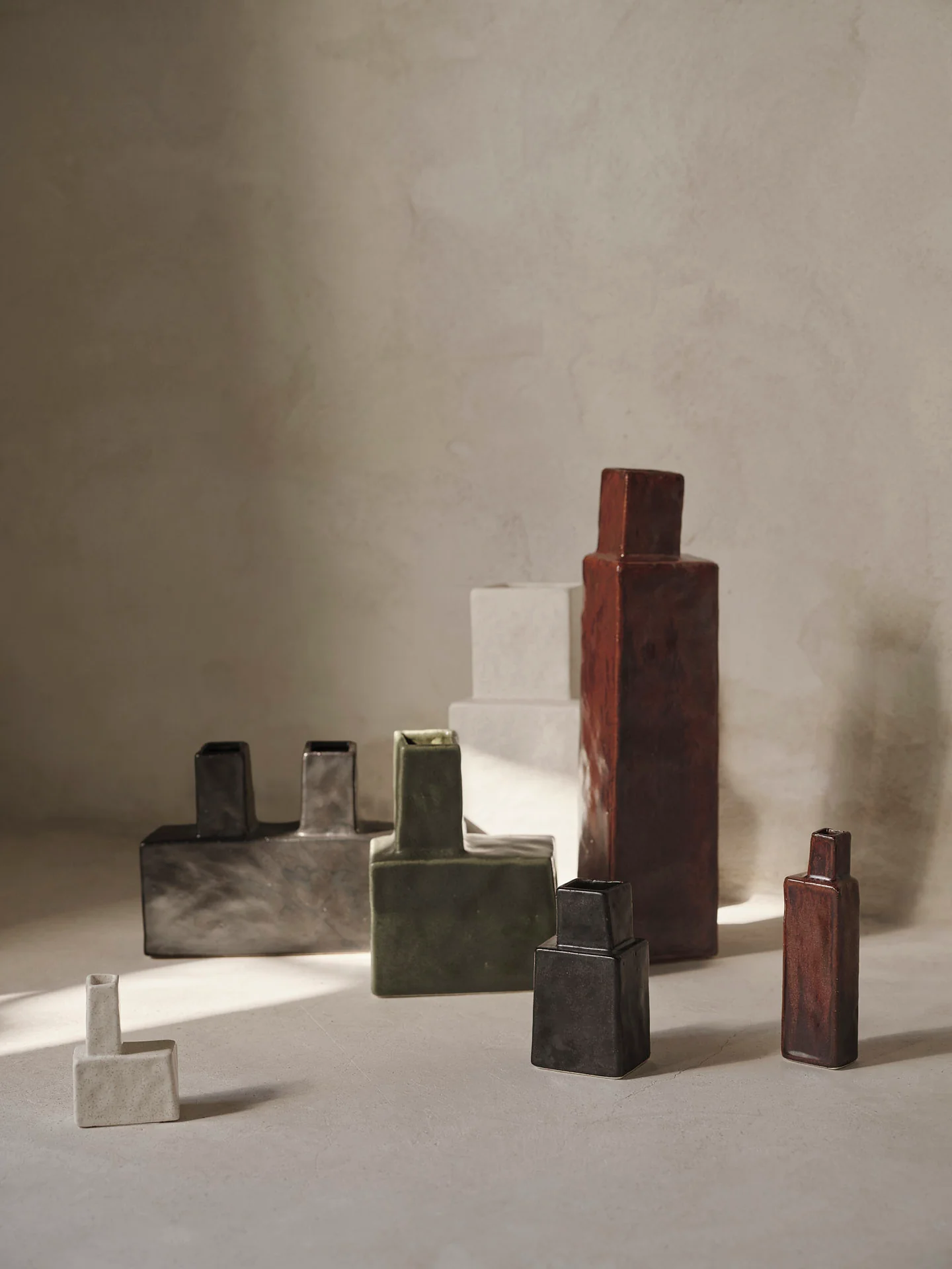 Koa Vase - Medium - Off-white - Image 3