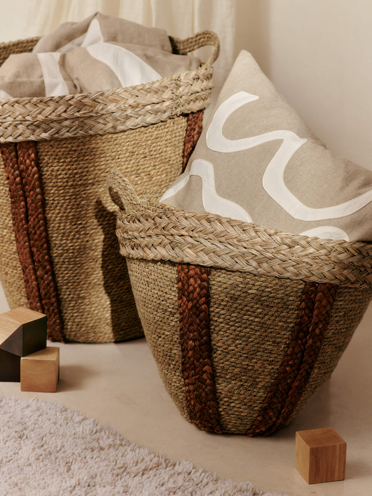 Mar Woven Baskets - Set of 2 - Natural/Red Brown - Image 2