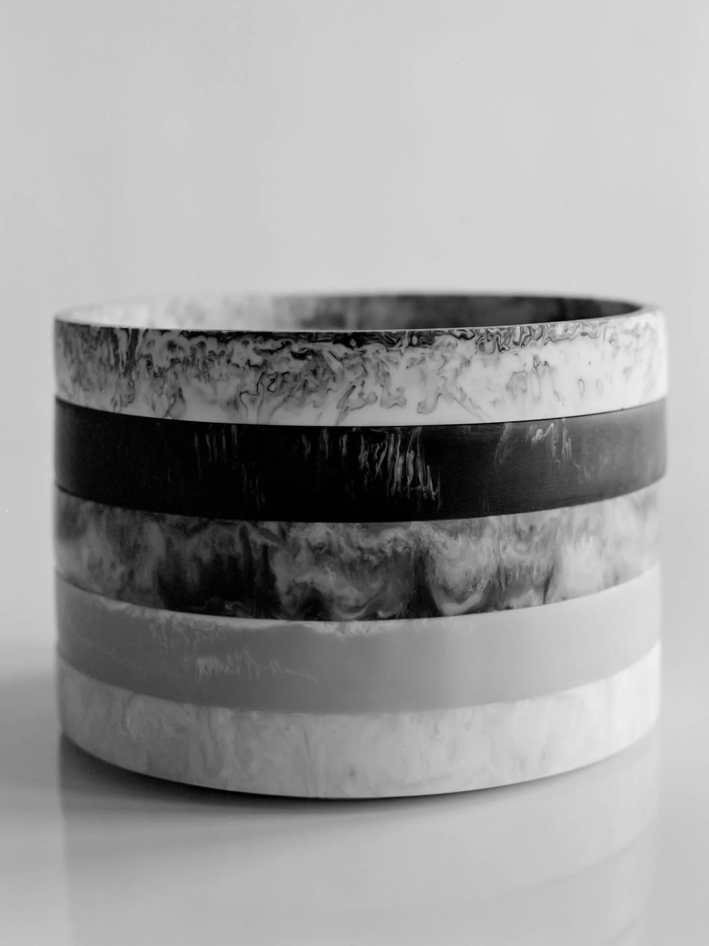 Mist Round Tray - Emerald Off-white - Image 5