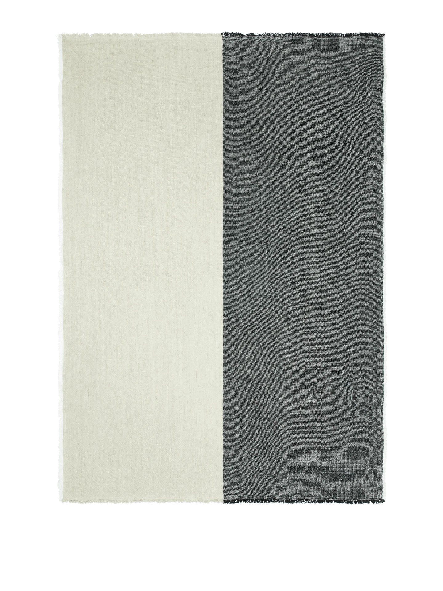 Pila Linen Throw - Black/Elm Green