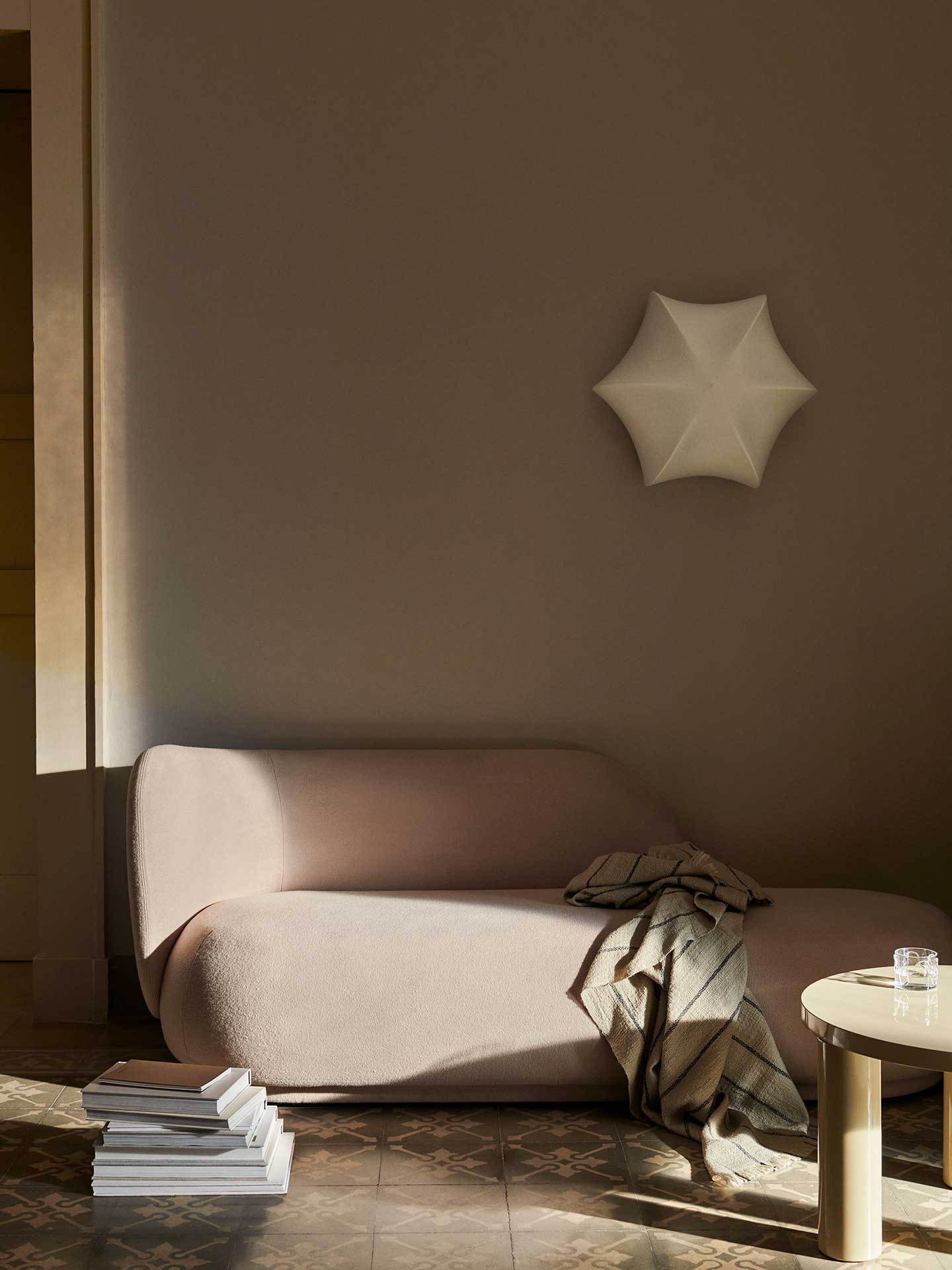 Poem Ceiling/Wall Lamp - White/Cashmere - UL - Image 4