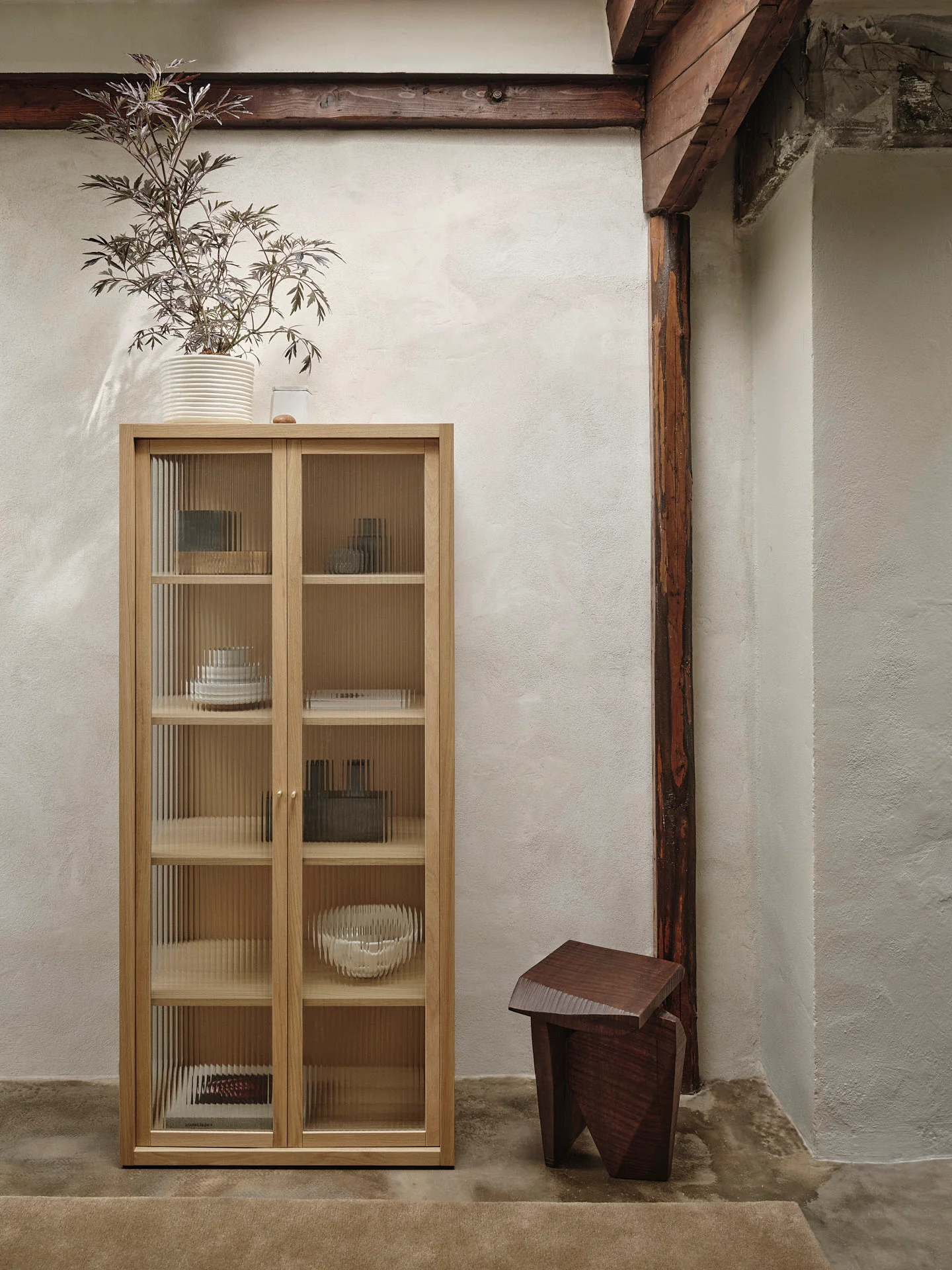 Reed Vitrine - Natural Oak - Image 2