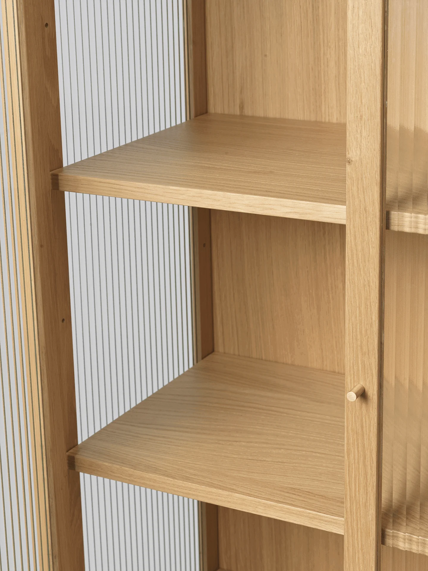 Reed Vitrine - Natural Oak - Image 7