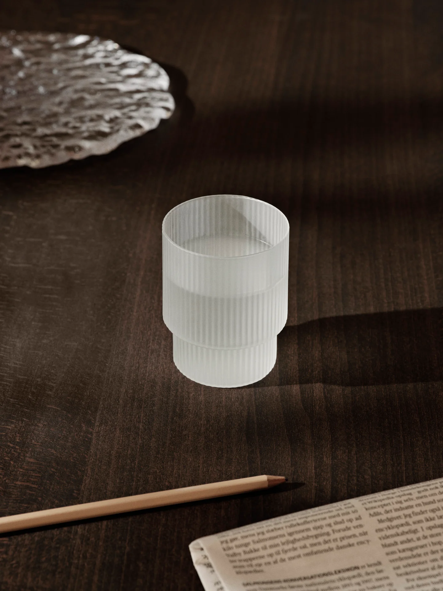 Ripple Glasses - Set of 4 & Carafe Gift Set - Frosted - Image 2