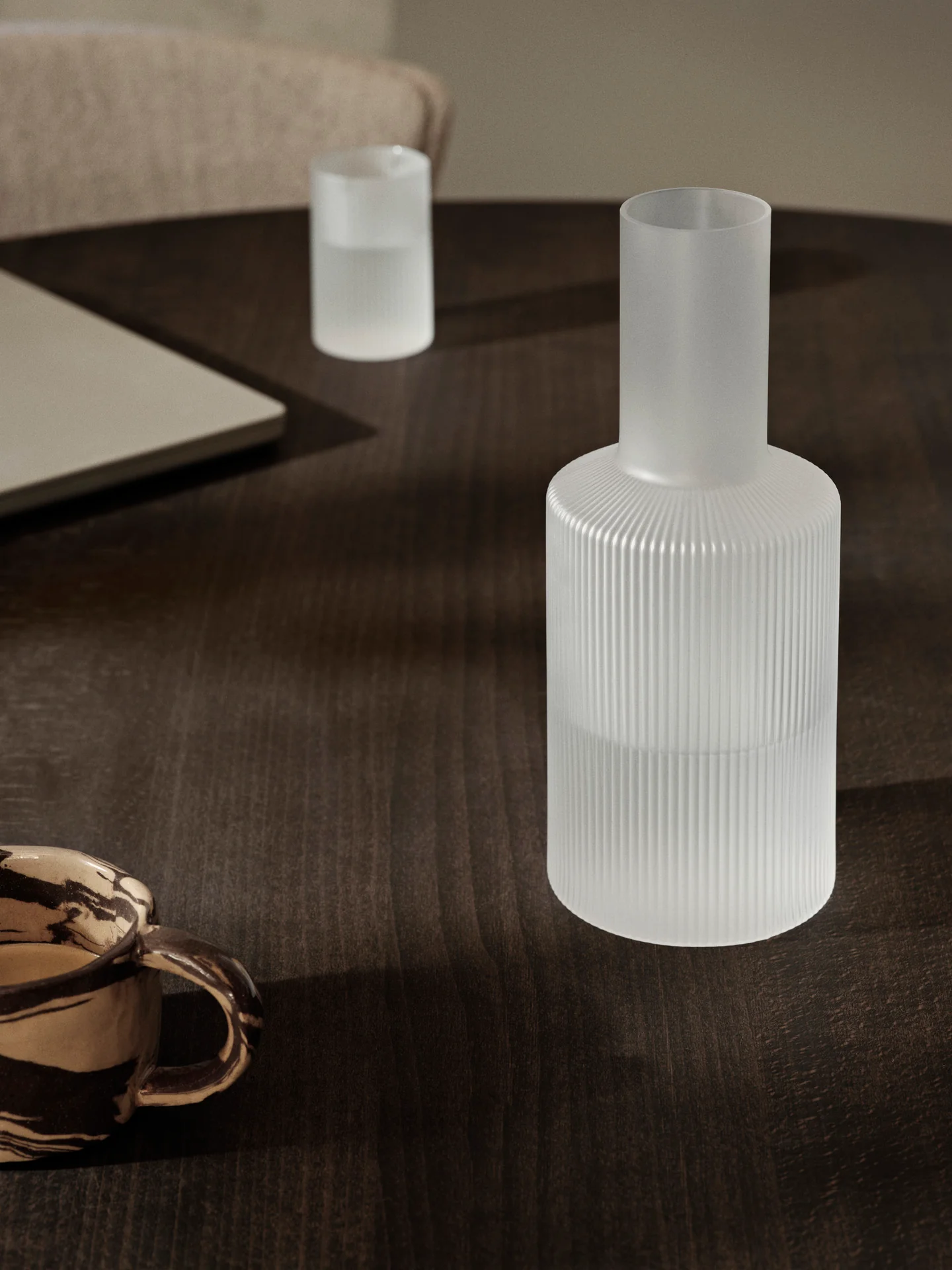 Ripple Low Glasses - Set of 4 & Carafe Gift Set - Frosted - Image 2