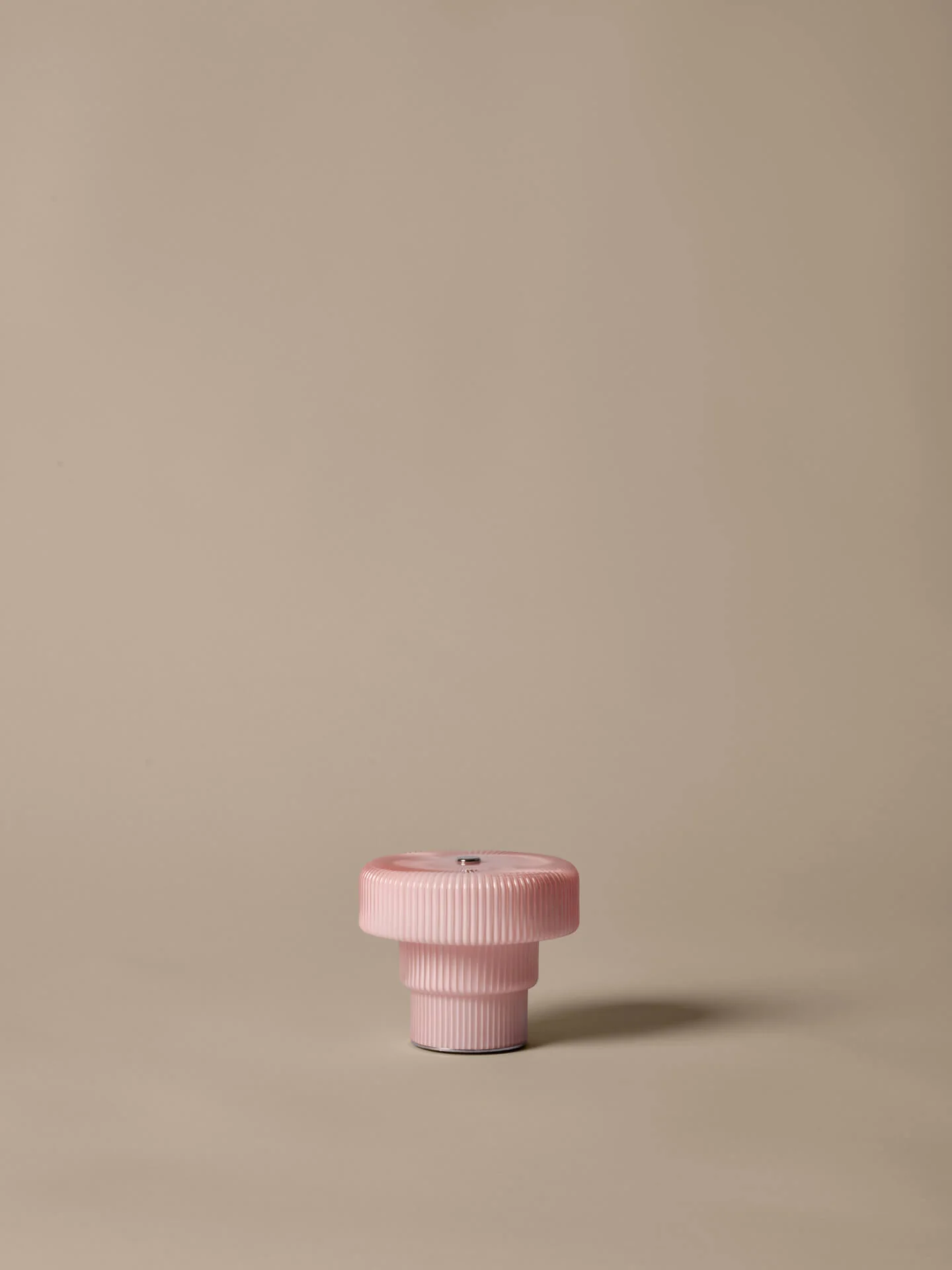 Ripple Portable Lamp - Pale Rose - Image 3