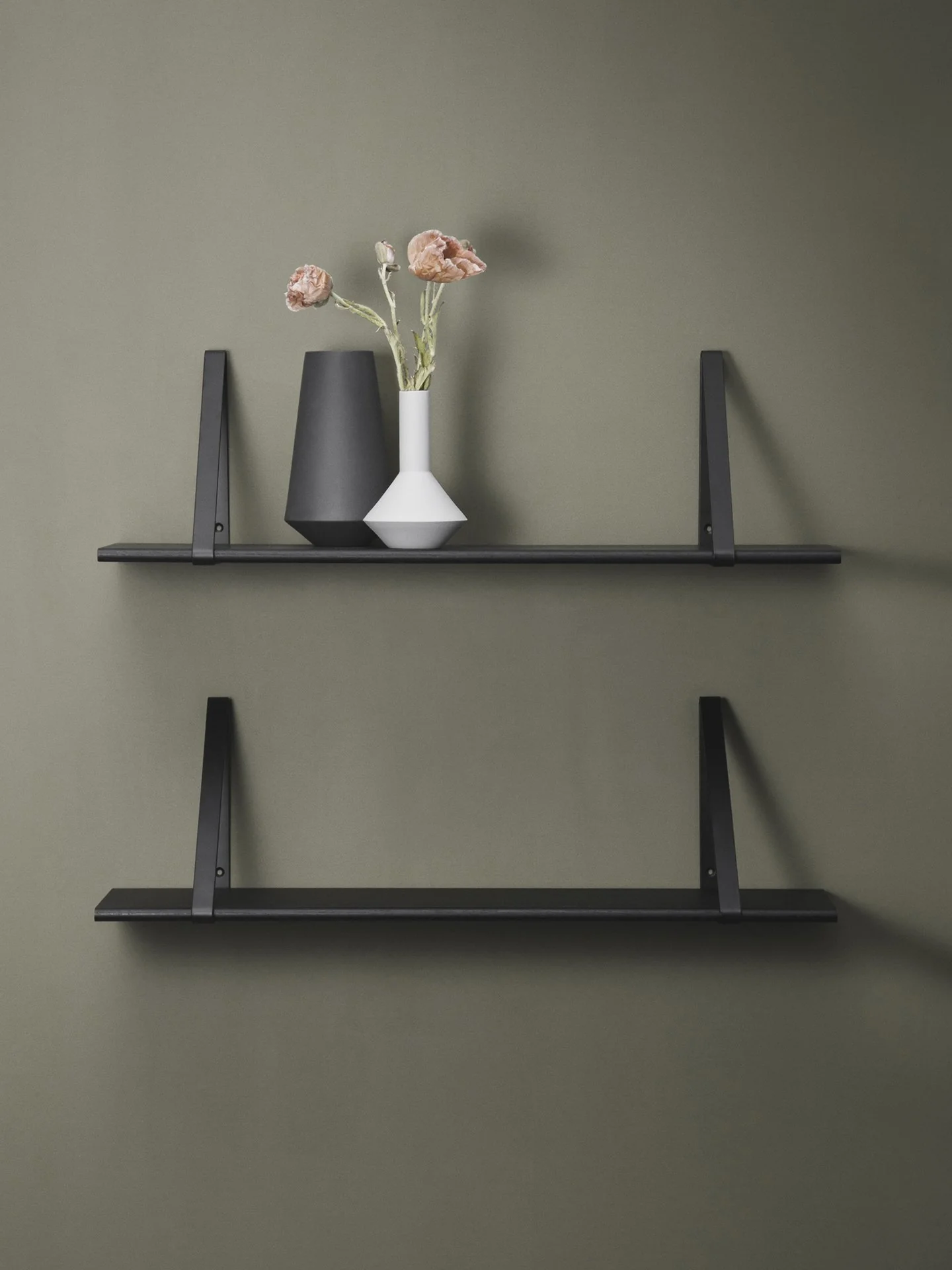 Shelf Hangers - Set of 2 - Black - Image 2