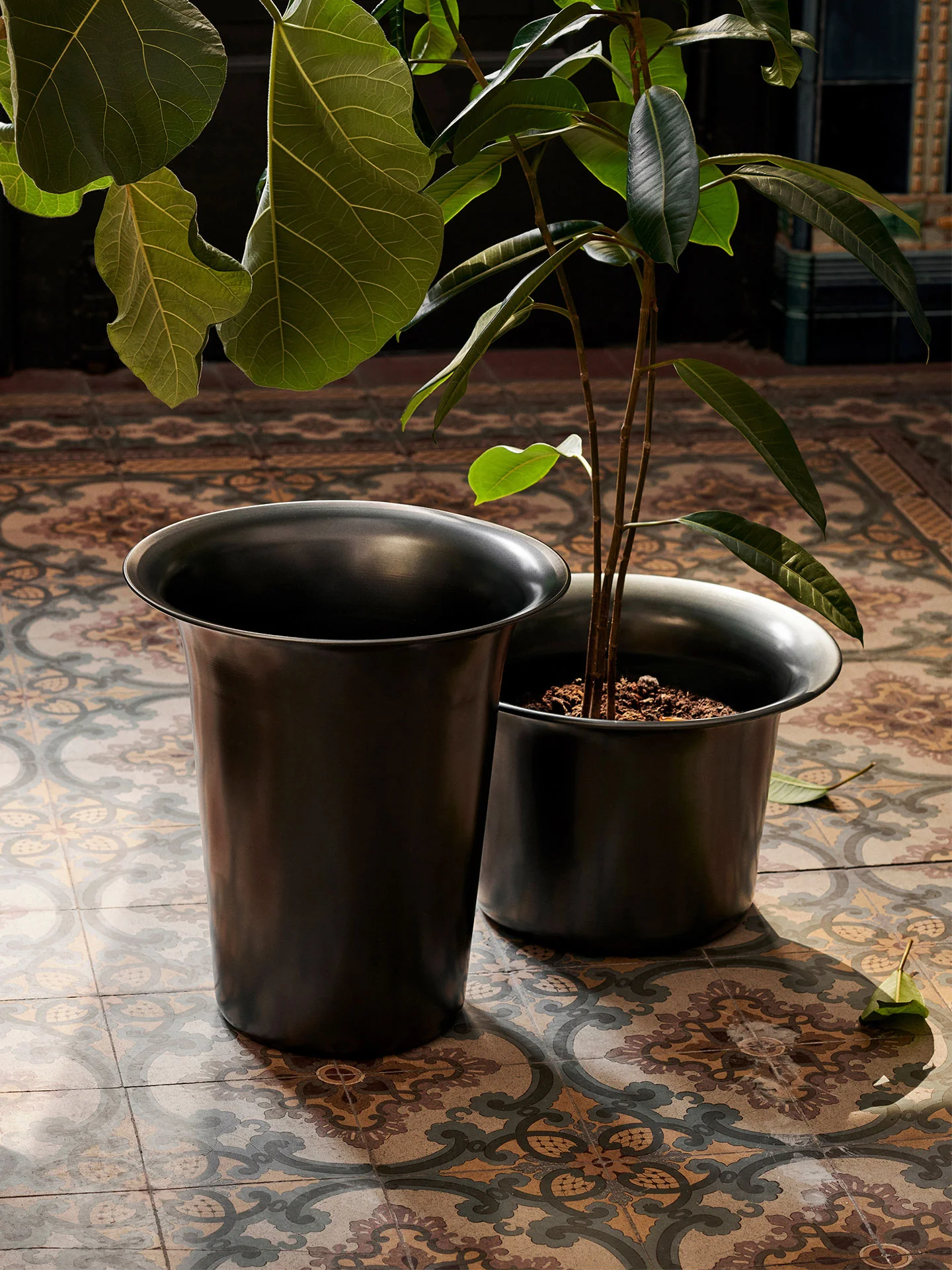 Spun Alu Basket - Low - Blackened Aluminum - Image 2