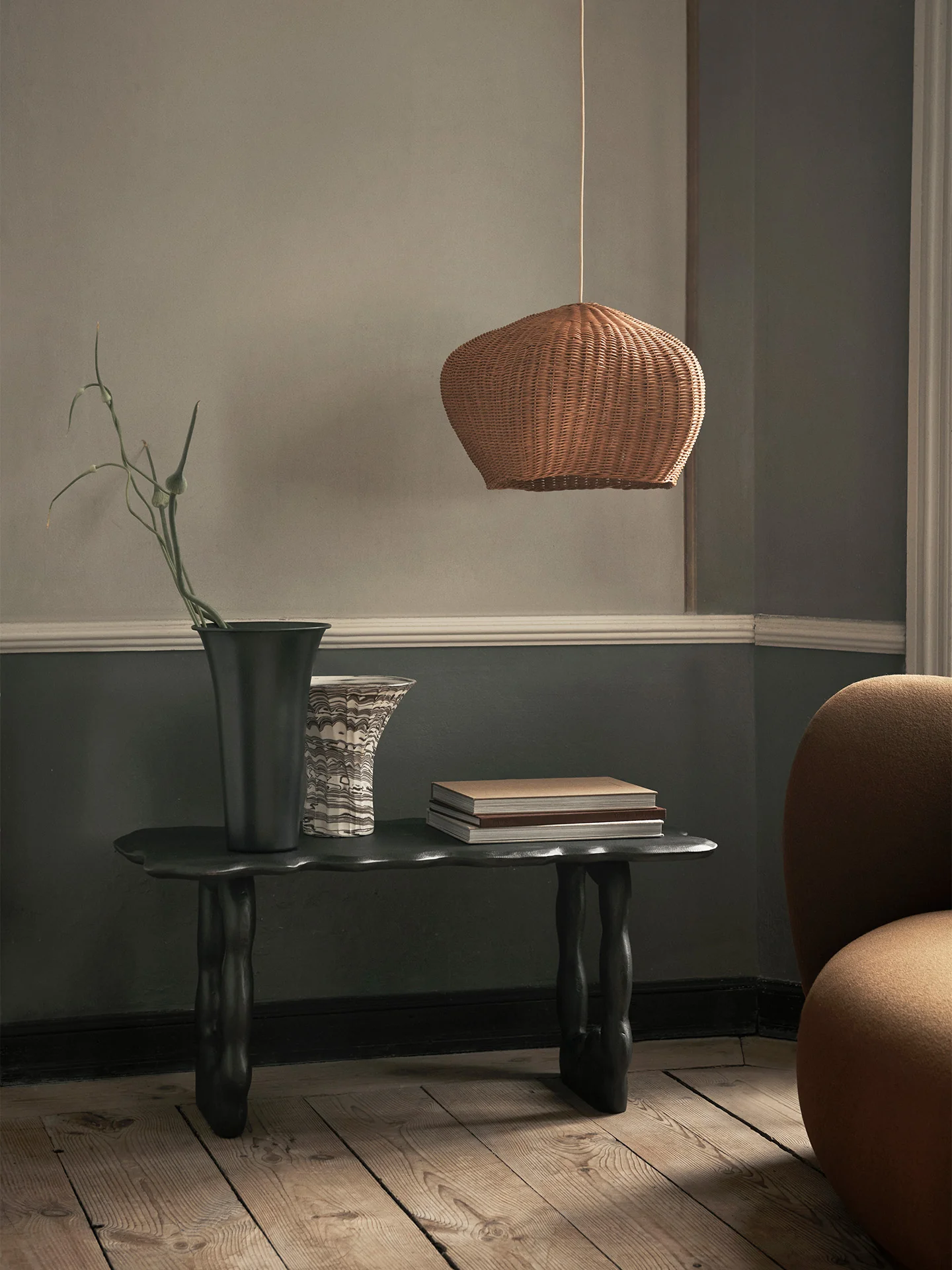 Spun Alu Vase - Blackened Aluminium - Image 3