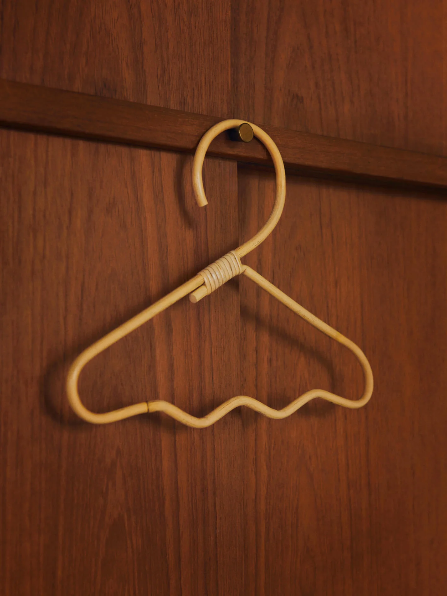 Wavi Clothes Hangers - Set of 3 - Natural - Image 2